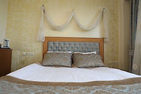Sea House Suites