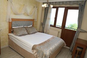 Sea House Suites