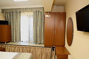 Sea House Suites