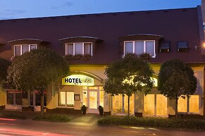 Hotel Alfa
