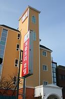 Appletree Hotel