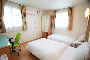Appletree Hotel