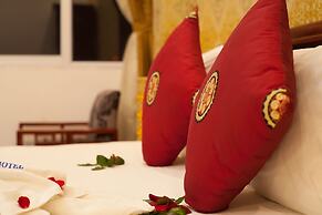 Luxury Hotel