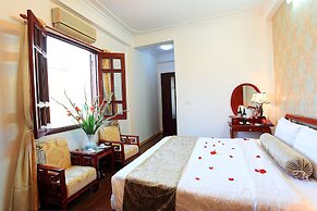 Luxury Hotel