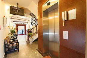 Luxury Hotel