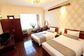 Luxury Hotel