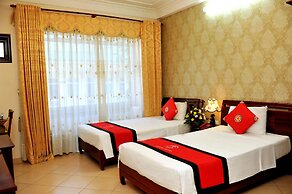 Luxury Hotel