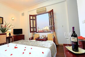 Luxury Hotel