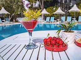 Moonshine Hotel & Suites