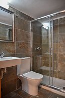 Iraklis Studios & Apartments