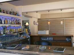 Iraklis Studios & Apartments