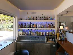 Iraklis Studios & Apartments