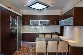 Iraklis Studios & Apartments