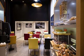 Hotel Montparnasse St Germain