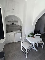 Anthonas Apartments