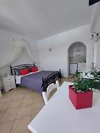 Anthonas Apartments