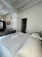 Antico Mondo Rooms & Suites