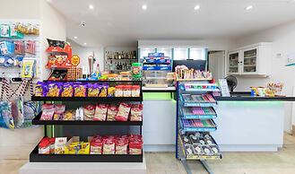 Ona Palm Beach
