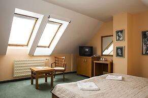 Film Hotel
