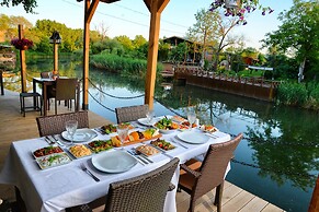 Beyaz Ev Agva - Adults Only