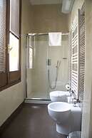 Apollo Suites