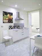 Apollo Suites