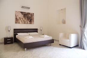 Apollo Suites