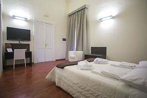 Apollo Suites