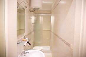 Apollo Suites
