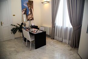 Apollo Suites