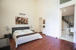 Apollo Suites