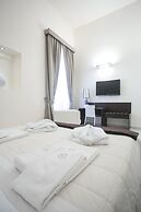 Apollo Suites