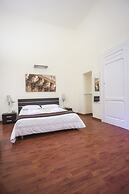 Apollo Suites