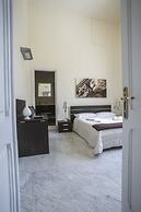 Apollo Suites