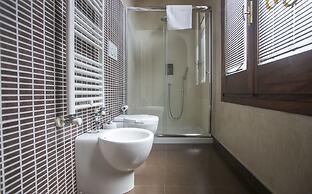 Apollo Suites