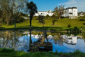 The Cliffden Hotel