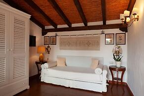Nora Club Hotel