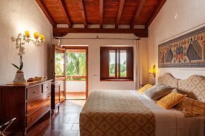 Nora Club Hotel