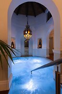 Nora Club Hotel