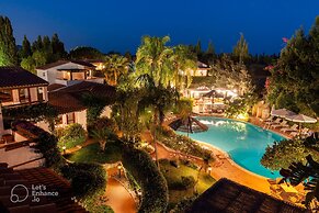 Nora Club Hotel