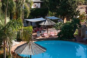 Nora Club Hotel