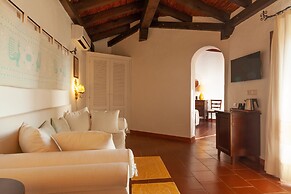 Nora Club Hotel