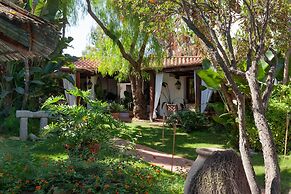Nora Club Hotel