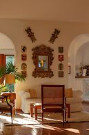 Nora Club Hotel