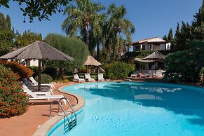 Nora Club Hotel