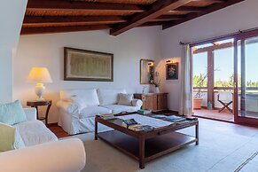 Nora Club Hotel