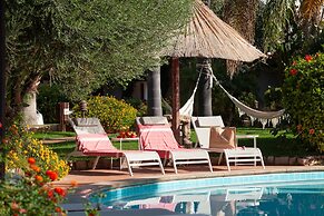 Nora Club Hotel
