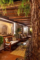 Nora Club Hotel