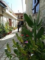 Romios Holiday Apartments