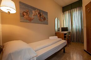 Hotel Corona